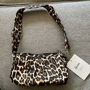 Animal print small wristlet